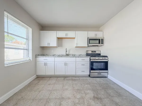 $1,450 | 703 North 25th Street, Fort Pierce, FL 34947