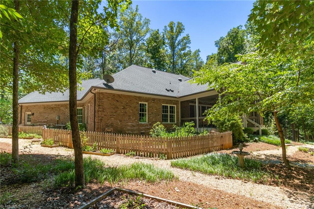 3108 Sandy Springs Road Greensboro, NC 27455 - Photo 38 of 50