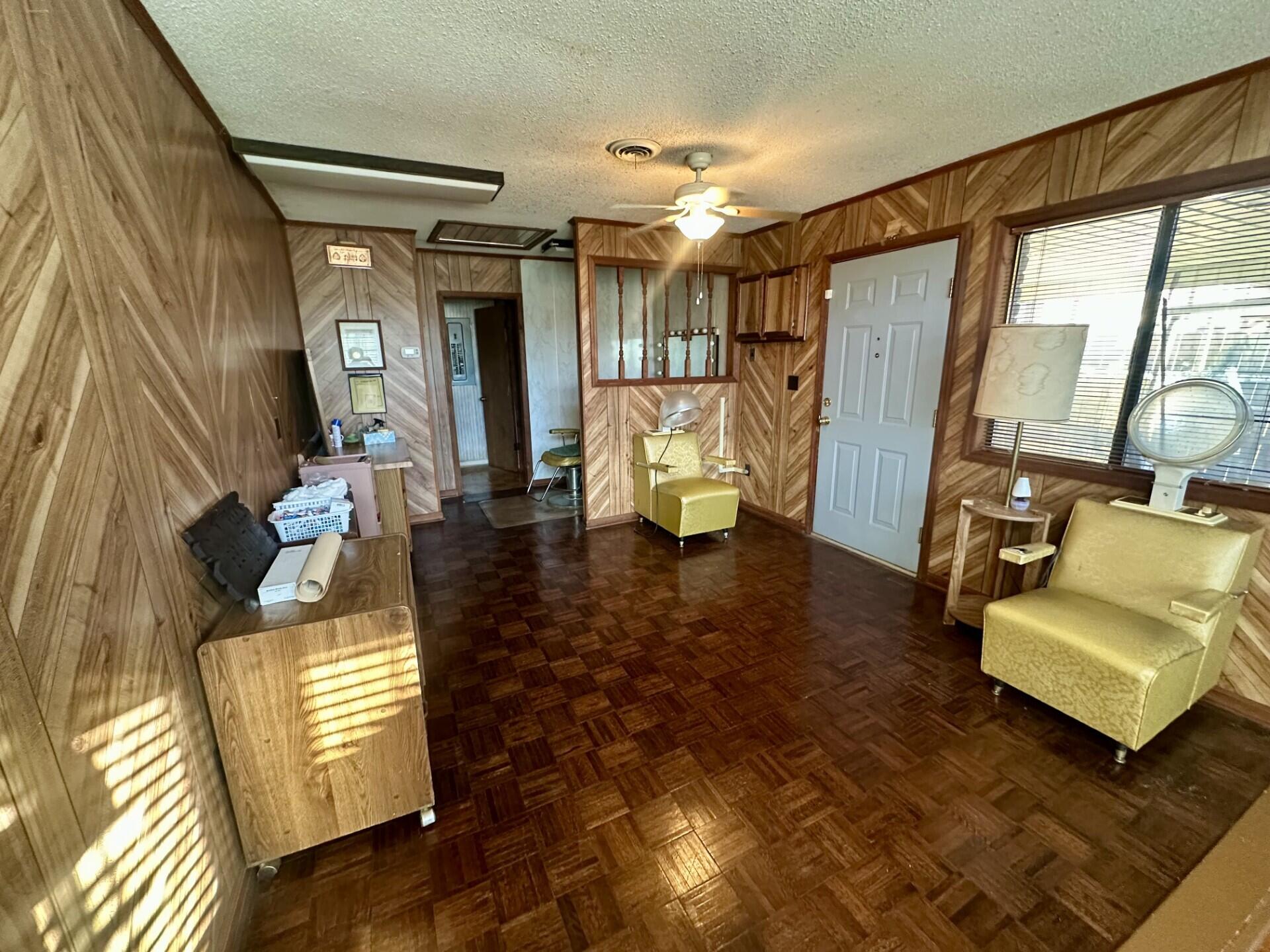 1421 Springview Drive Augusta, GA 30909 - Photo 7 of 16 Salon