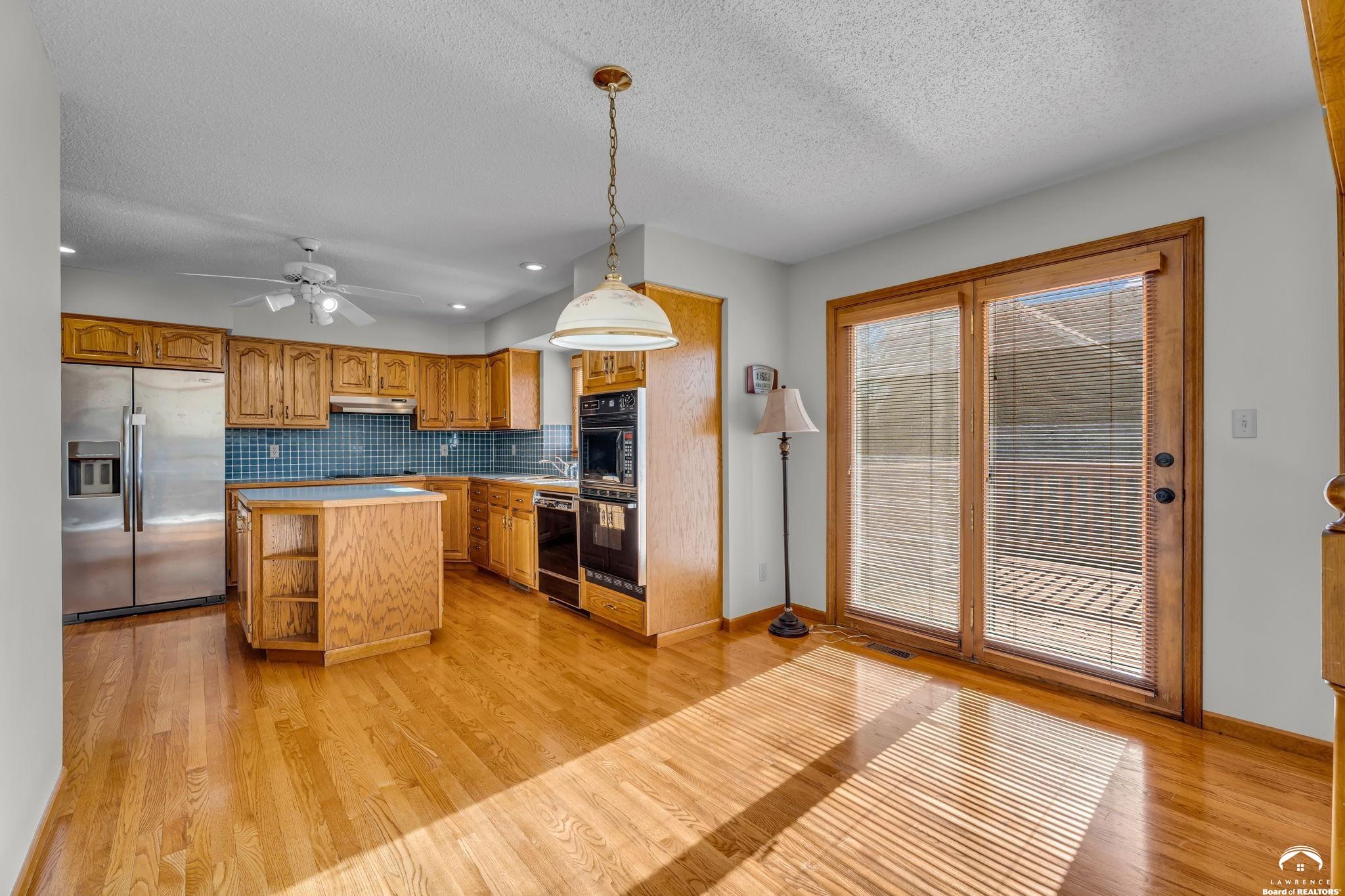 1168 Parkside Circle Lawrence, KS 66049 - Photo 16 of 60