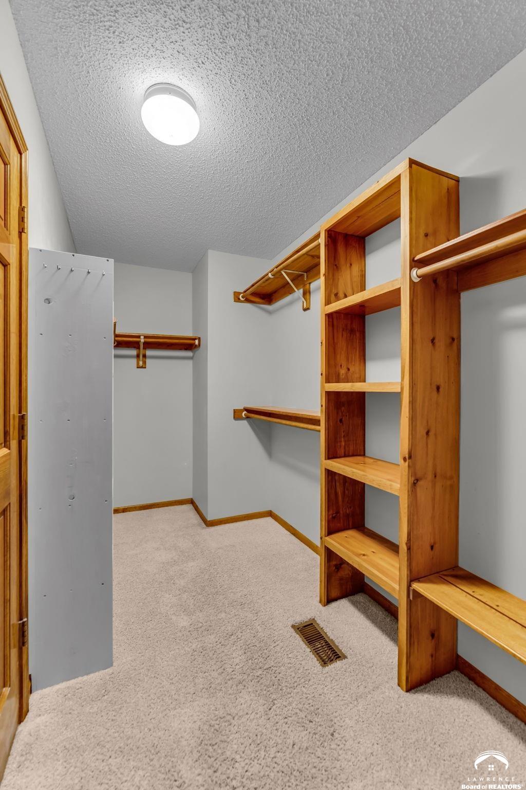 1168 Parkside Circle Lawrence, KS 66049 - Photo 34 of 60