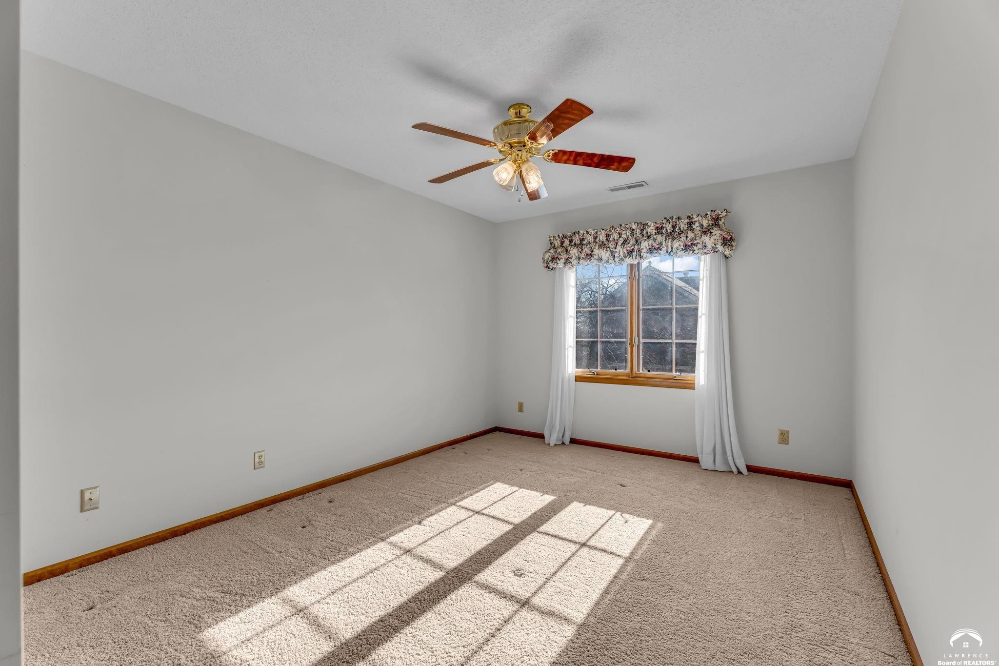 1168 Parkside Circle Lawrence, KS 66049 - Photo 41 of 60