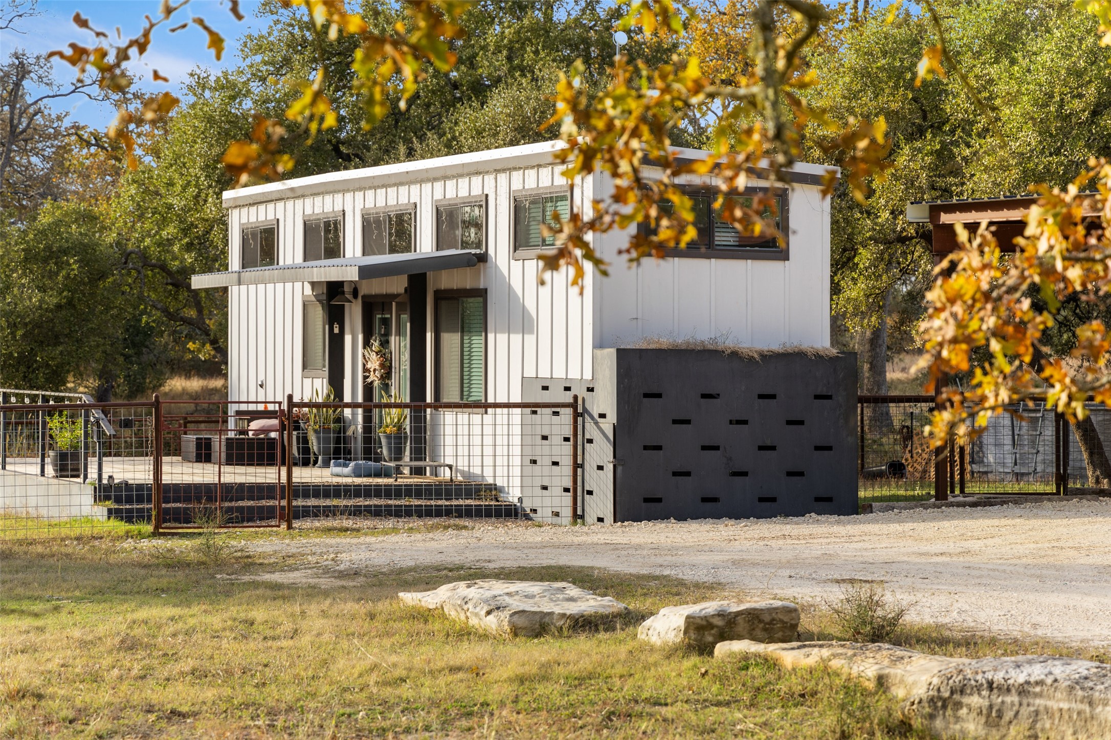 751 Prochnow Road Dripping Springs, TX 78620 - Photo 34 of 40 View of front of home