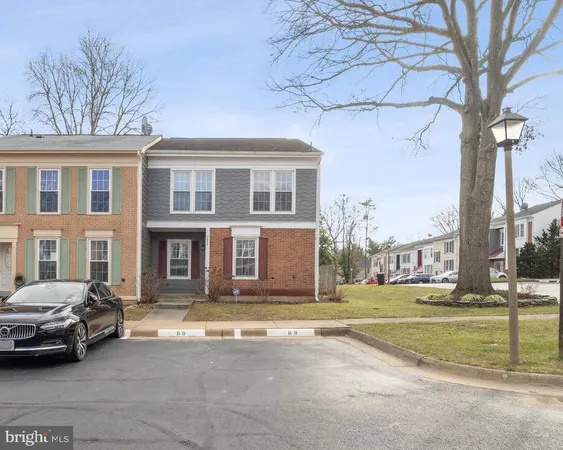 $3,100 | 5490 Safe Harbor Court, Fairfax, VA 22032