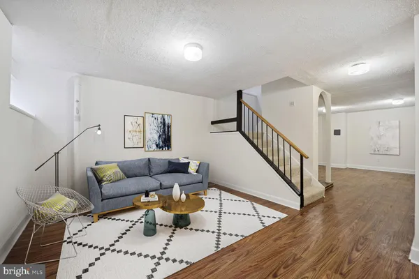 $3,100 | 5490 Safe Harbor Court, Fairfax, VA 22032