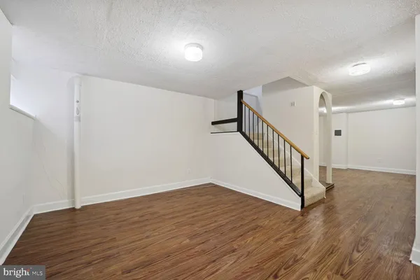$3,100 | 5490 Safe Harbor Court, Fairfax, VA 22032