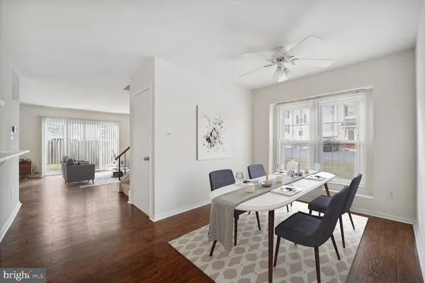 $3,100 | 5490 Safe Harbor Court, Fairfax, VA 22032