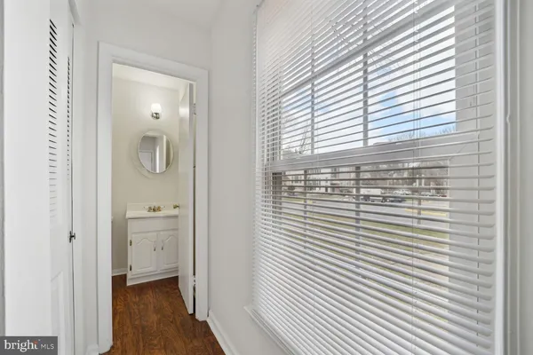 $3,100 | 5490 Safe Harbor Court, Fairfax, VA 22032