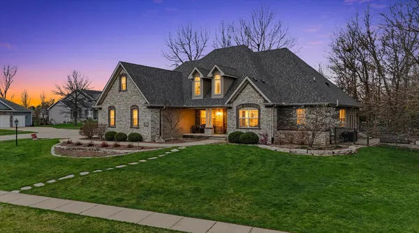 $749,900 | 1505 Cottonwood Court, Mahomet, IL 61853