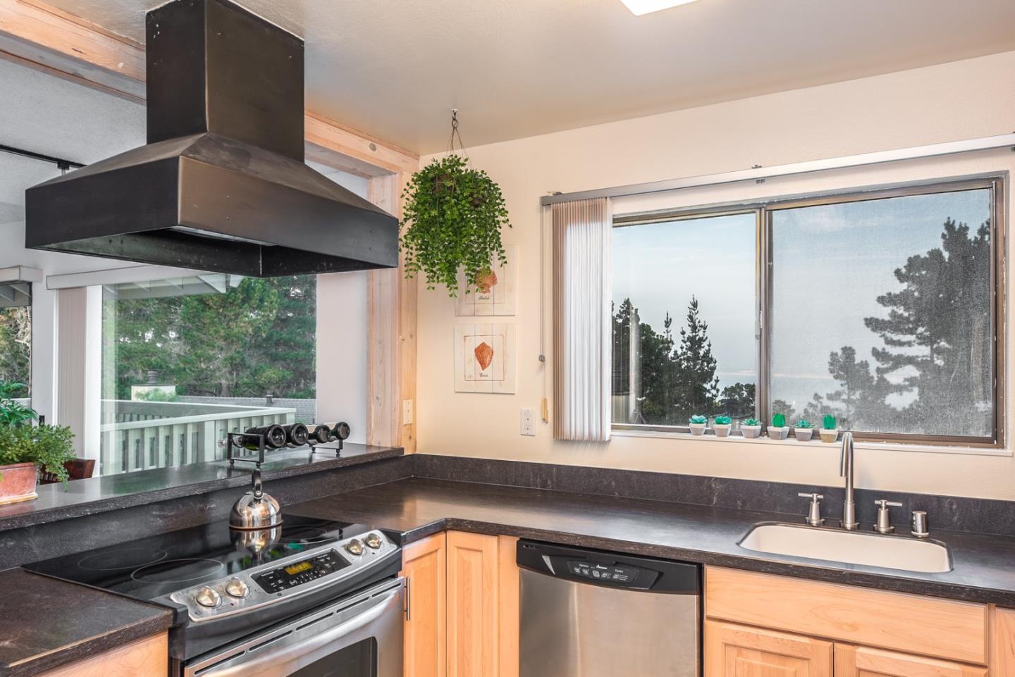 70 Forest Ridge Road, Unit 6 Monterey, CA 93940 - Photo 15 of 24 Gallery Image 15