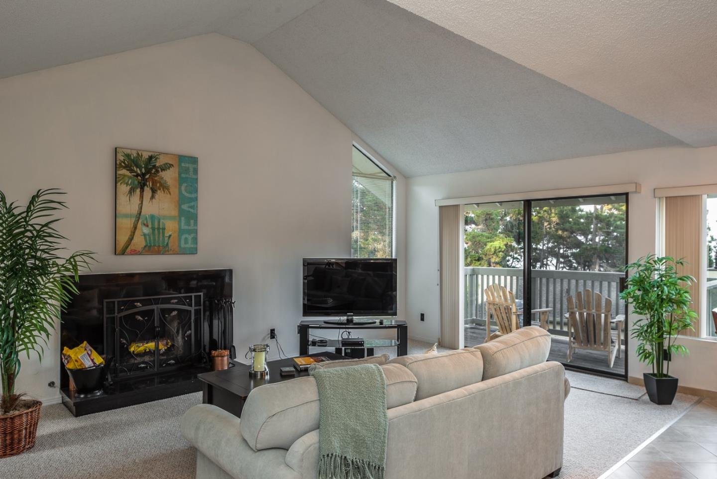 70 Forest Ridge Road, Unit 6 Monterey, CA 93940 - Photo 9 of 24 Gallery Image 9
