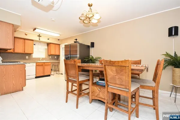 $369,999 | 1071 County Road 521, Newton, NJ 07860