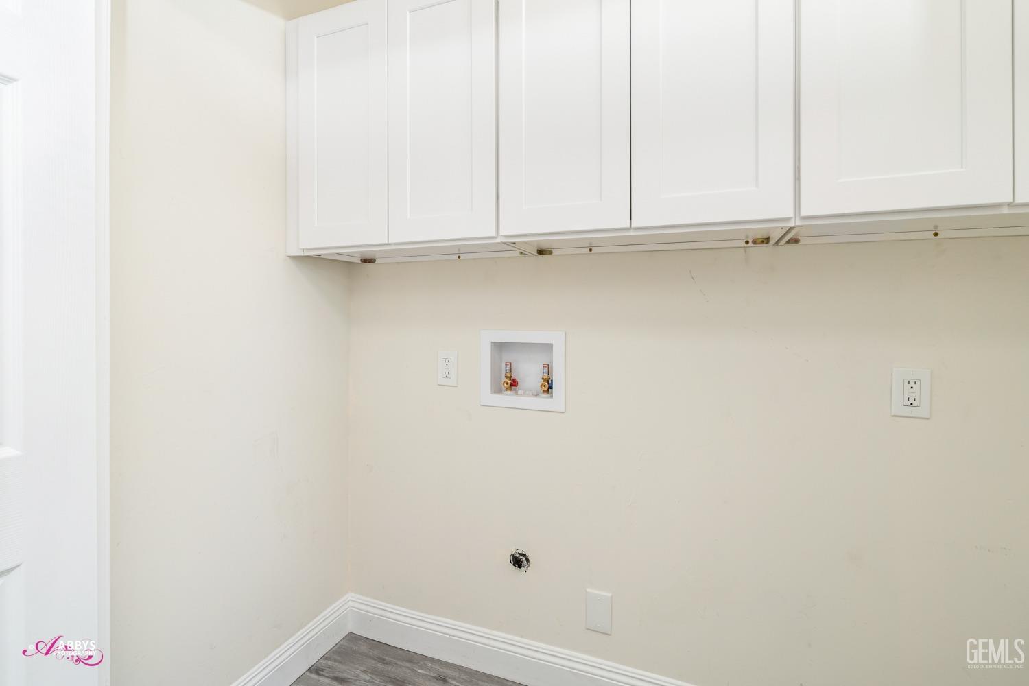 Undisclosed Address Bakersfield, CA 93306 - Photo 32 of 32 a view of door