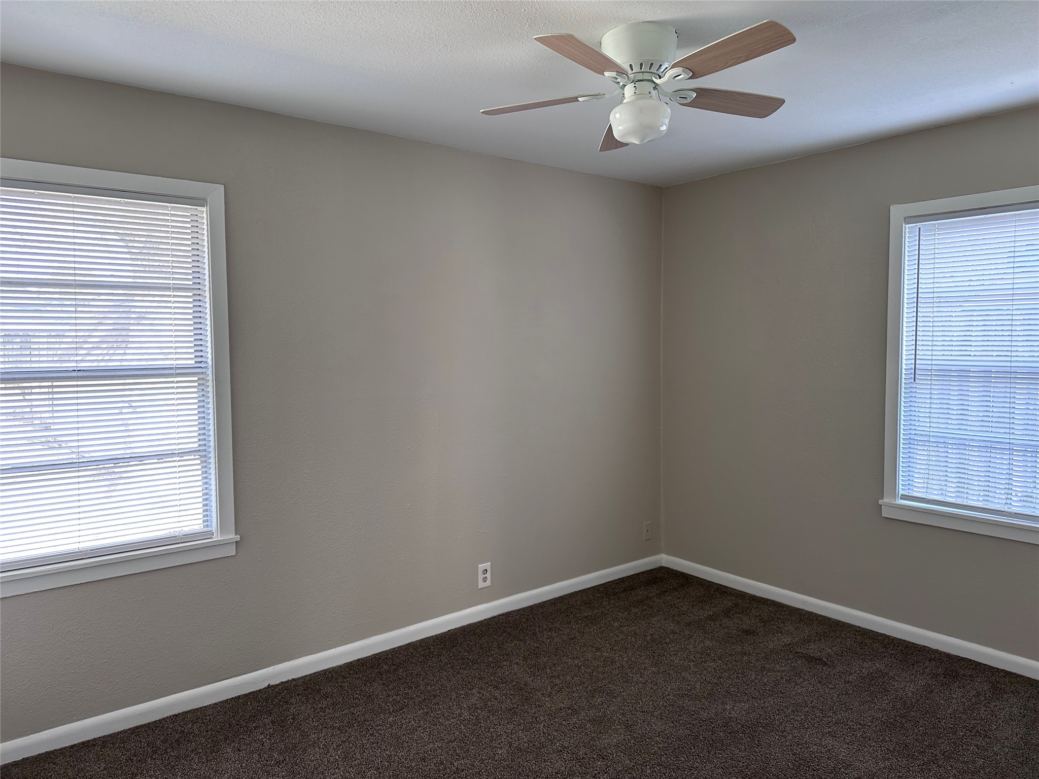 602 Harold Lane Baytown, TX 77521 - Photo 12 of 15 Bedroom 3