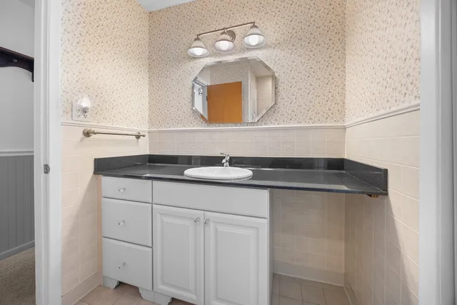 $357,000 | 241 Pleasant Drive, Elk Grove Village, IL 60007