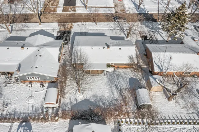 $357,000 | 241 Pleasant Drive, Elk Grove Village, IL 60007