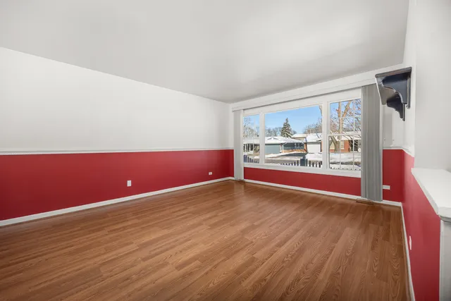 $357,000 | 241 Pleasant Drive, Elk Grove Village, IL 60007