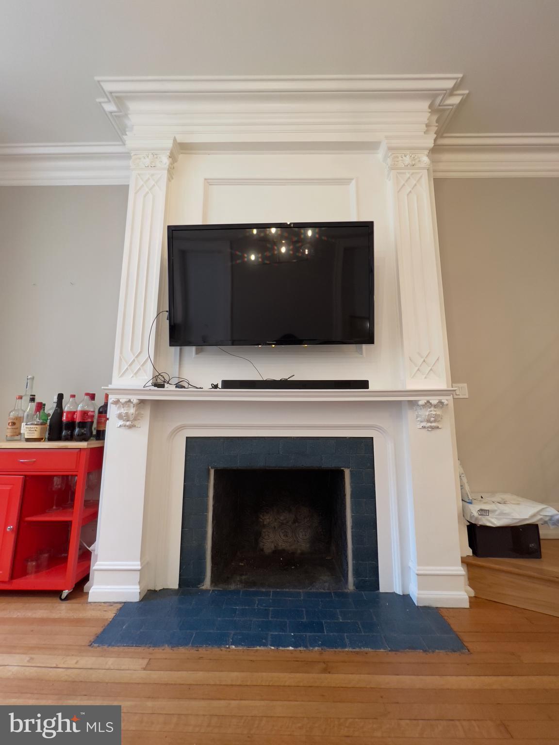 2126 Locust Street, Unit 1R Philadelphia, PA 19103 - Photo 16 of 65