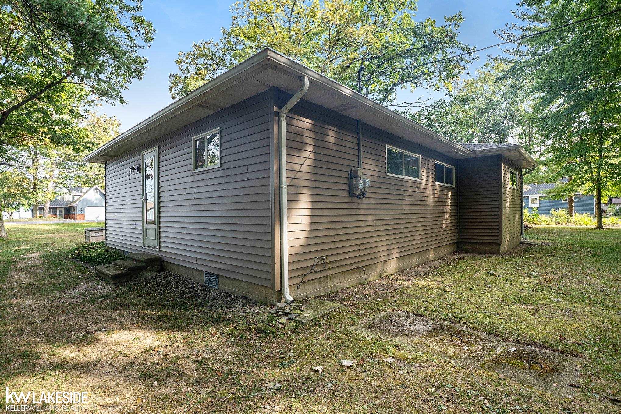 7709 Port Austin Road Pigeon, MI 48755 - Photo 14 of 27 50156089-d0507b5a-2201-44ff-8e71-410e885732ad.JPG