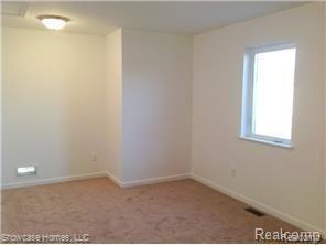 824 Golf Ridge Circle Dundee, MI 48131 - Photo 14 of 16 Callaway bed.jpg