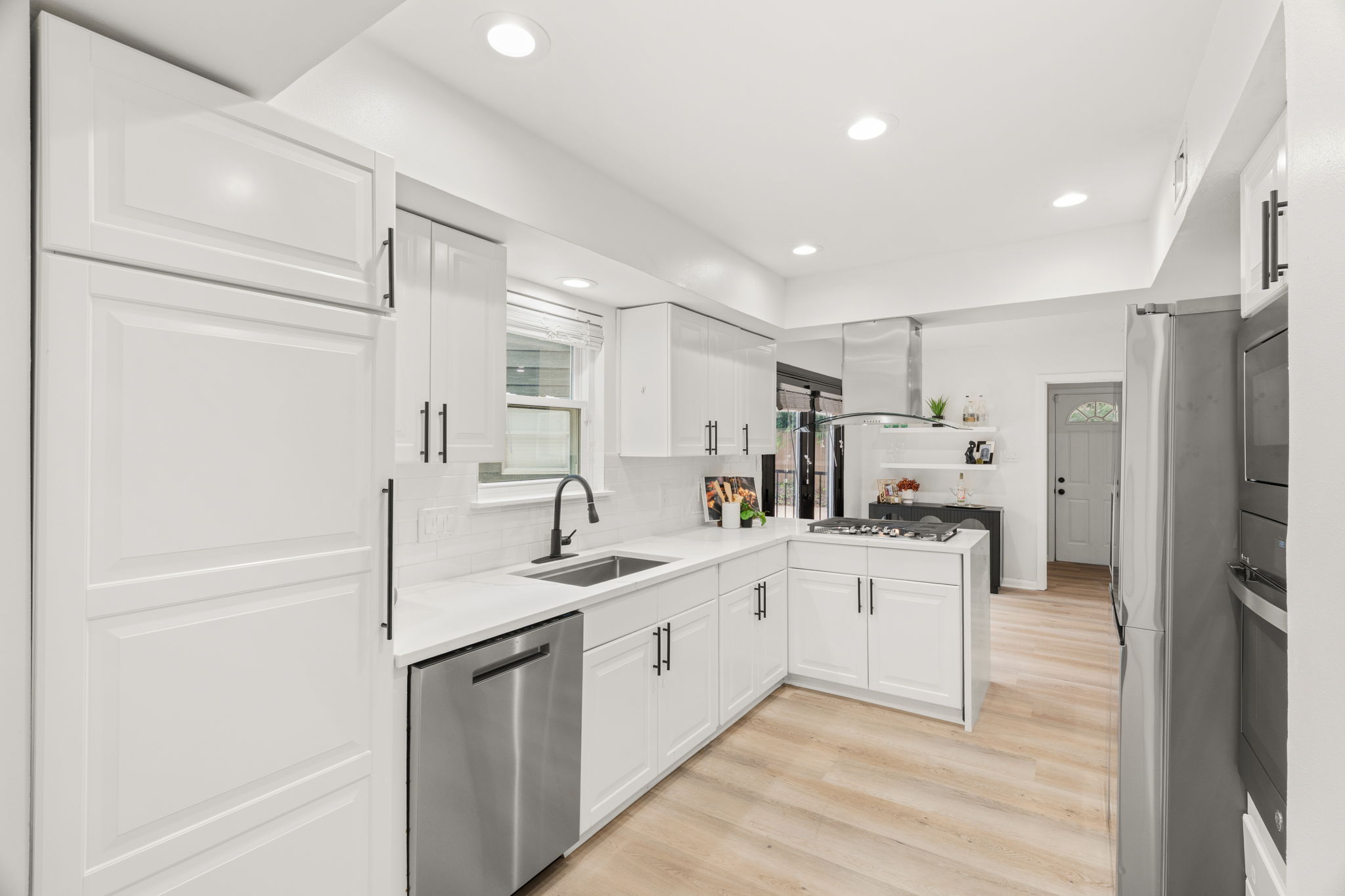 3105 Borden Road Austin, TX 78757 - Photo 10 of 37