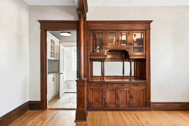 $240,000 | 300 Marshall Avenue, Unit 6, St. Paul, MN 55102