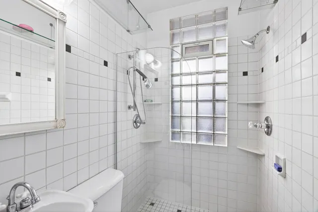 $240,000 | 300 Marshall Avenue, Unit 6, St. Paul, MN 55102