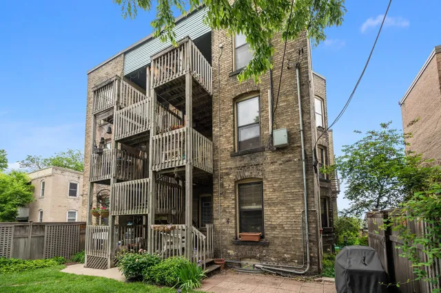 $240,000 | 300 Marshall Avenue, Unit 6, St. Paul, MN 55102