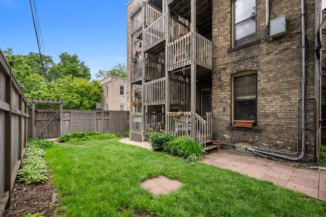 $240,000 | 300 Marshall Avenue, Unit 6, St. Paul, MN 55102