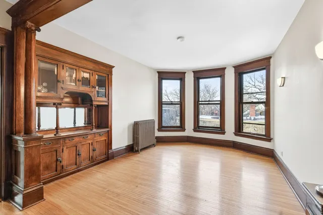 $240,000 | 300 Marshall Avenue, Unit 6, St. Paul, MN 55102