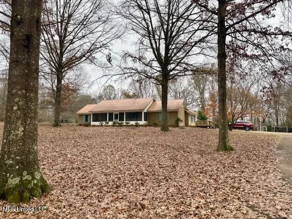 $369,900 | 1488 Hugh Taylor Road, Senatobia, MS 38668