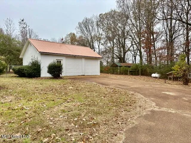 $379,900 | 1488 Hugh Taylor Road, Senatobia, MS 38668