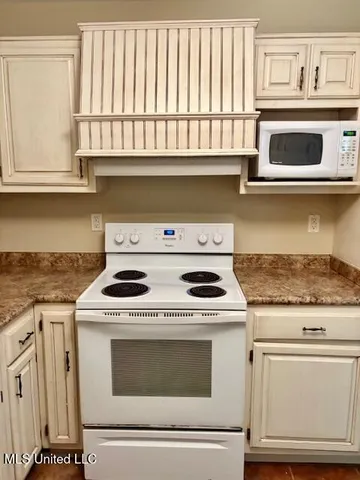 $379,900 | 1488 Hugh Taylor Road, Senatobia, MS 38668