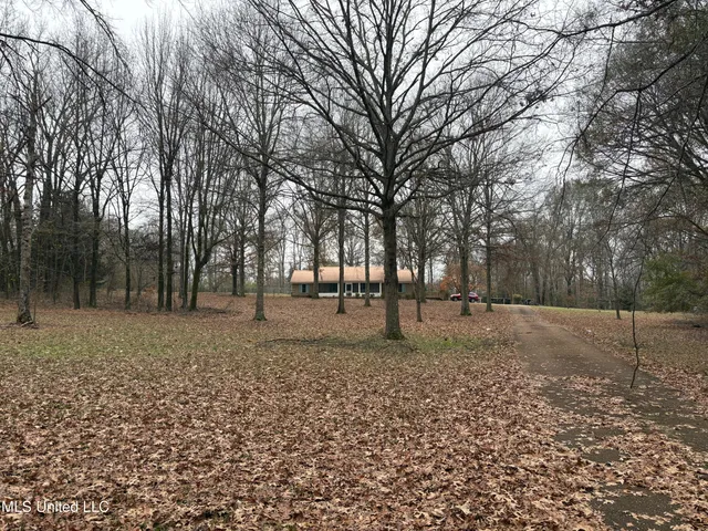 $379,900 | 1488 Hugh Taylor Road, Senatobia, MS 38668