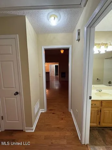 $379,900 | 1488 Hugh Taylor Road, Senatobia, MS 38668