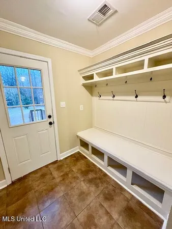 $369,900 | 1488 Hugh Taylor Road, Senatobia, MS 38668