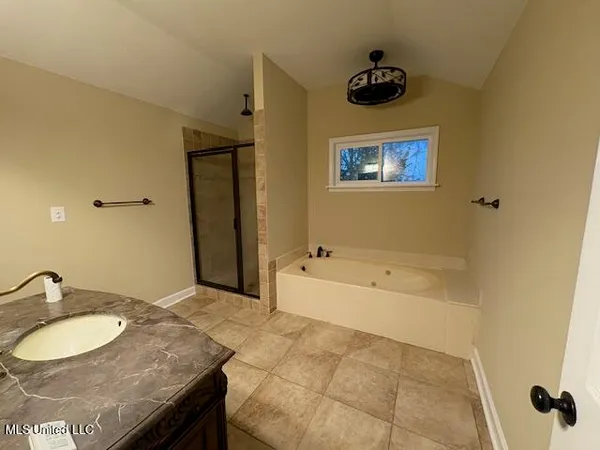 $369,900 | 1488 Hugh Taylor Road, Senatobia, MS 38668