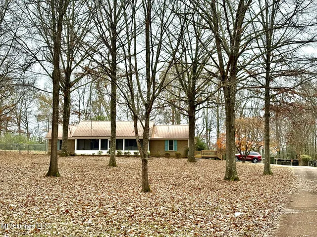 $379,900 | 1488 Hugh Taylor Road, Senatobia, MS 38668
