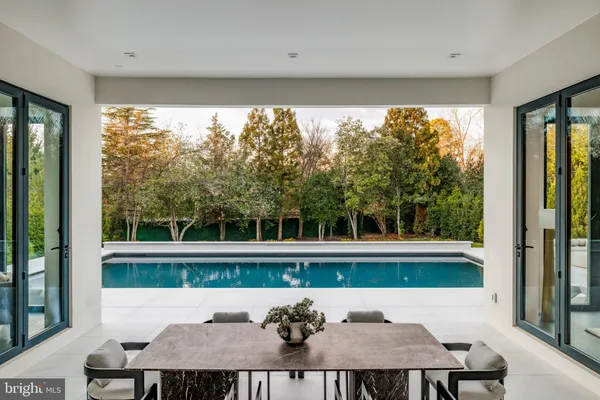 a view of a large window with an outdoor view