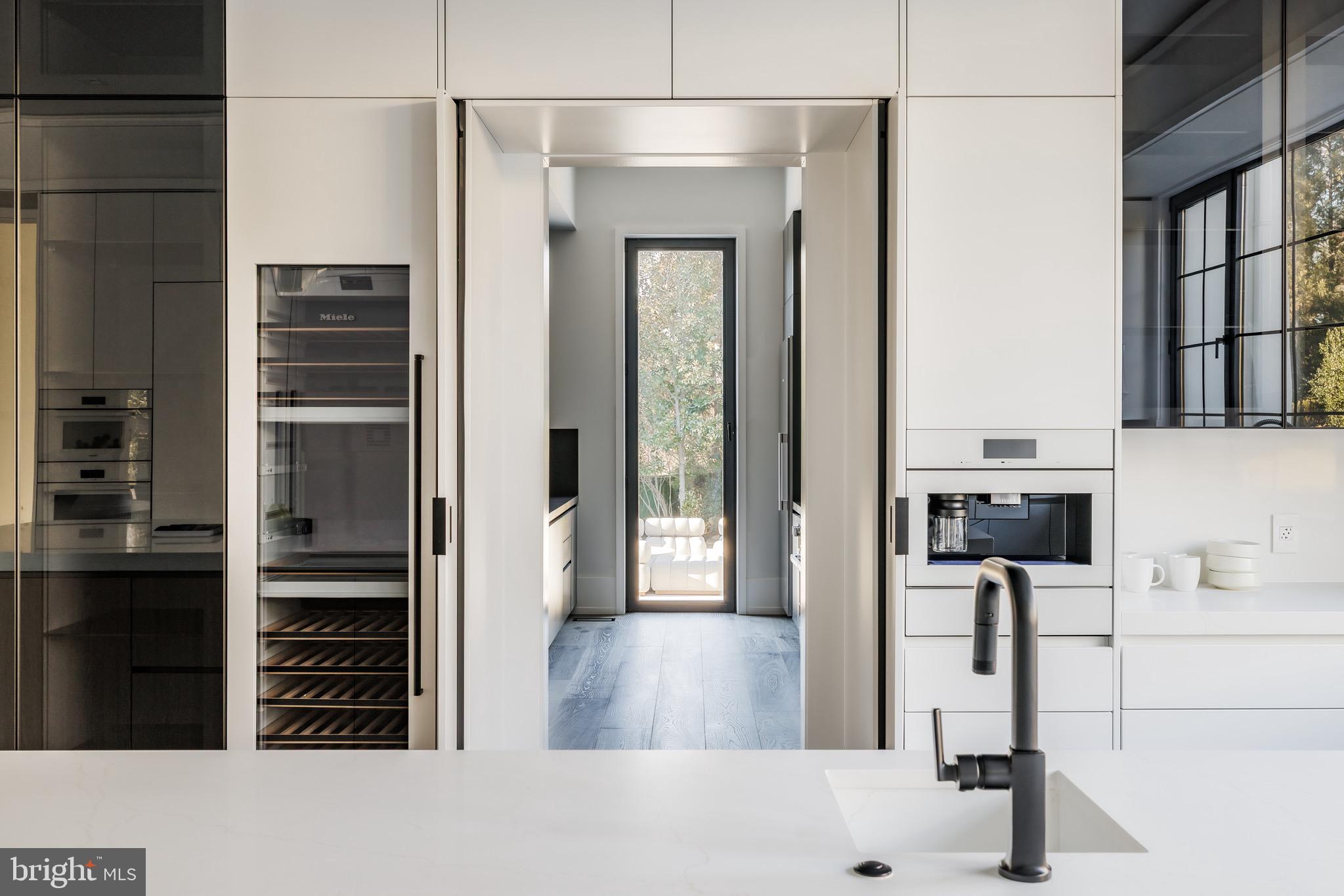 1102 Chain Bridge Road McLean, VA 22101 - Photo 20 of 50