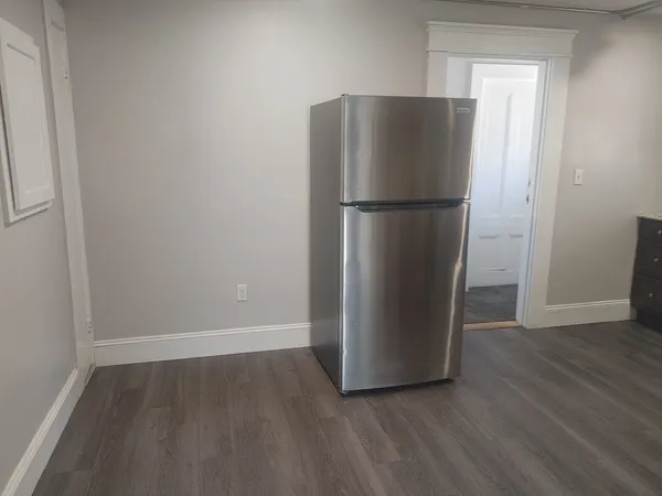 $2,300 | 16 Wall Street, Unit 2, Foxboro, MA 02035