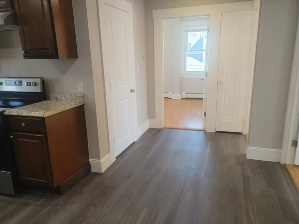 $2,300 | 16 Wall Street, Unit 2, Foxboro, MA 02035