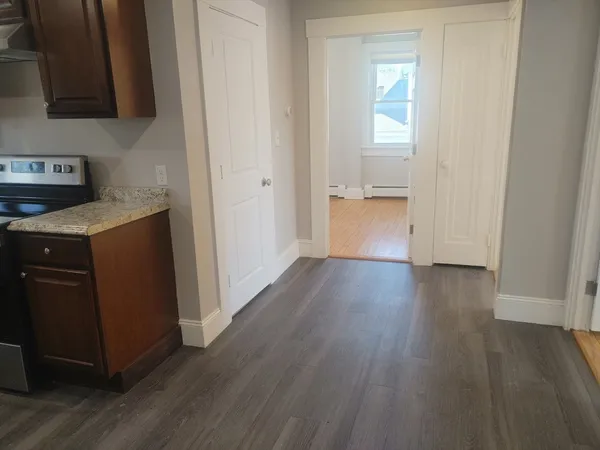 $2,300 | 16 Wall Street, Unit 2, Foxboro, MA 02035