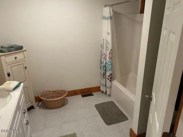 $549,000 | 40 Finkle Farm Road, Lake George, NY 12845