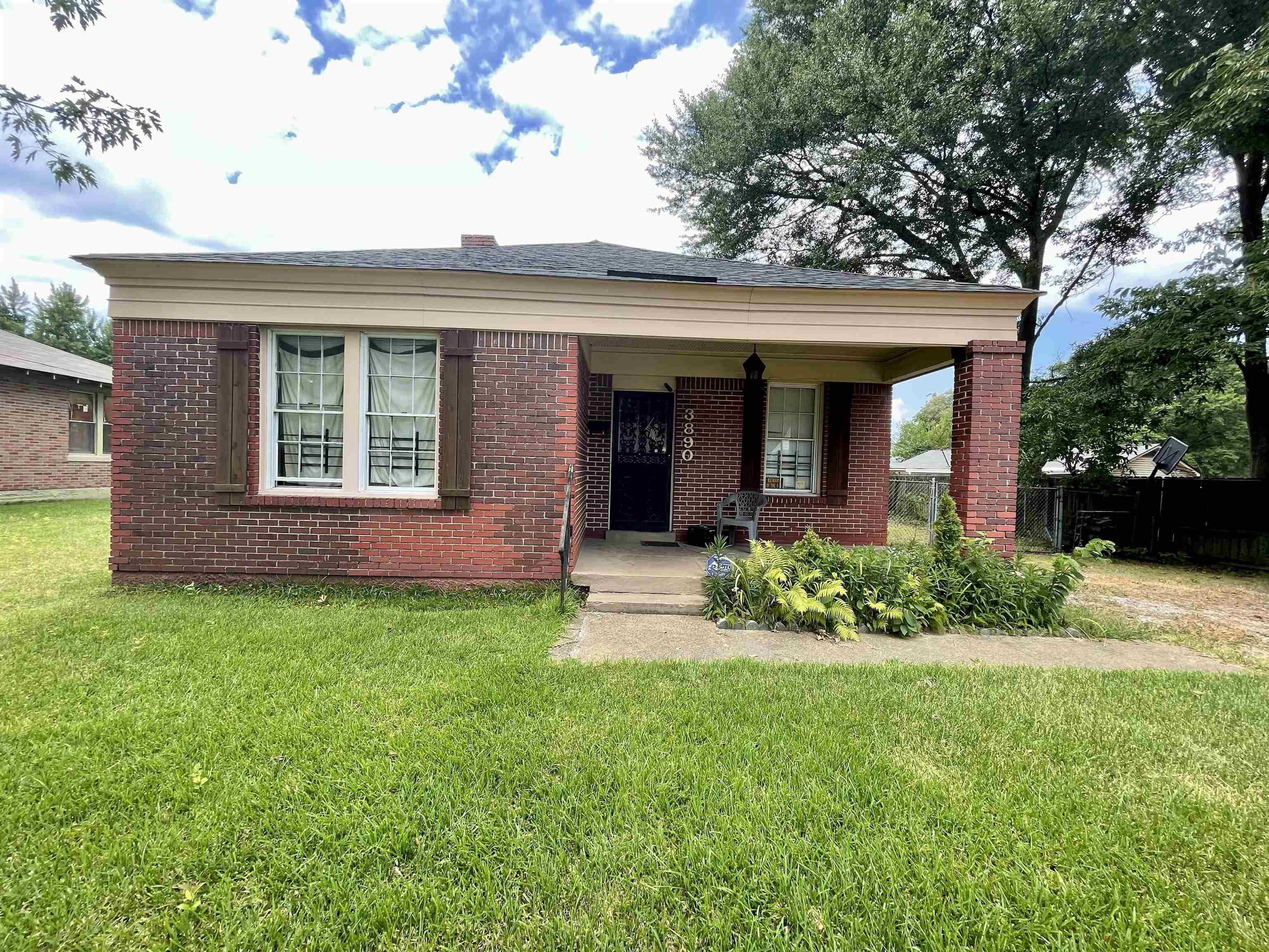 3884 Macon Road Memphis, TN 38122 - Photo 1 of 18 Gallery Image 1