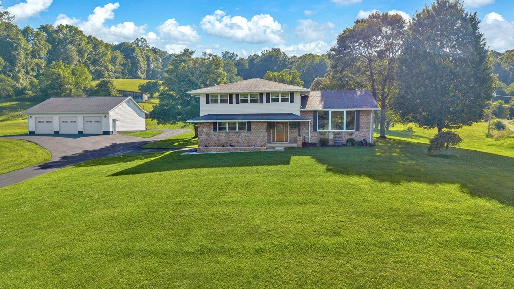 4035 Gatewood Road Fayetteville, WV 25840 - Photo 2 of 75 Gallery Image 2