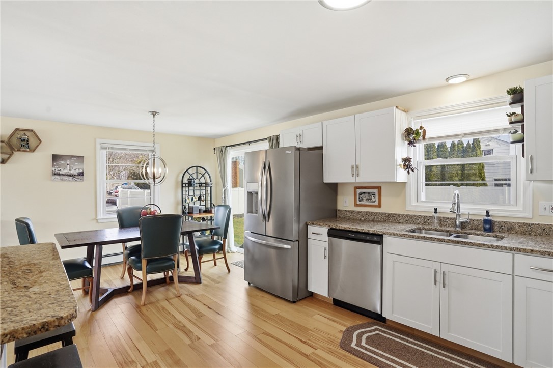 1270 Hope Street Bristol, RI 02809 - Photo 14 of 48