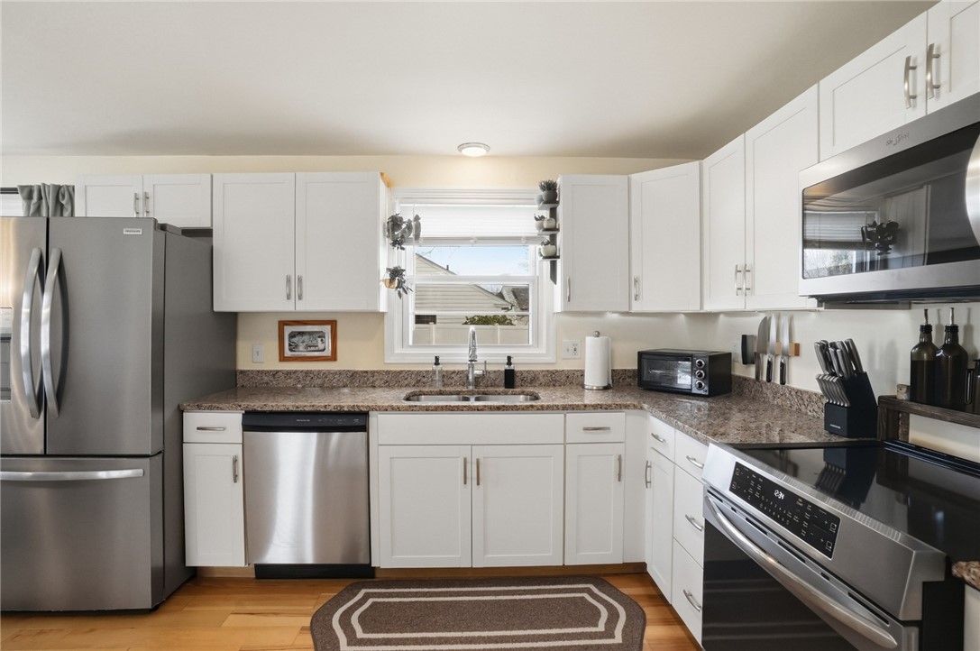 1270 Hope Street Bristol, RI 02809 - Photo 15 of 48