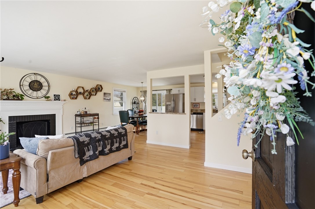 1270 Hope Street Bristol, RI 02809 - Photo 5 of 48