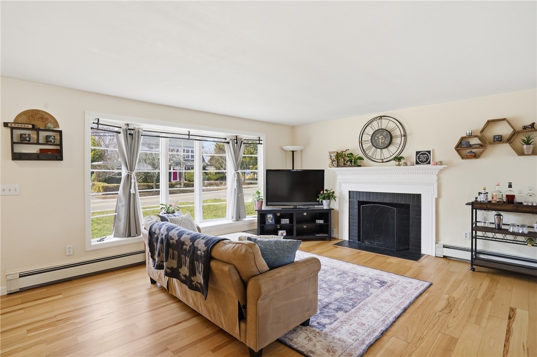 1270 Hope Street Bristol, RI 02809 - Photo 7 of 48